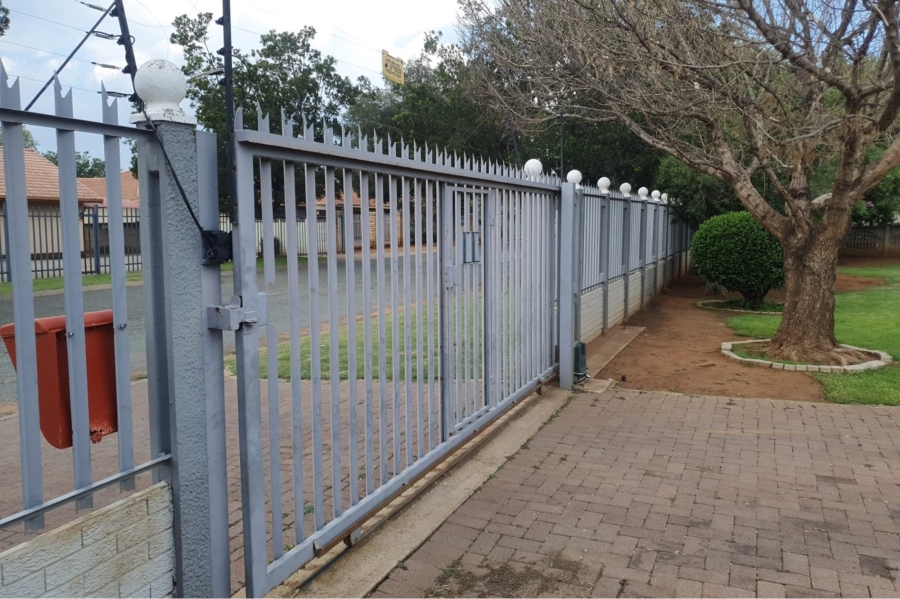 3 Bedroom Property for Sale in Vaalpark Free State